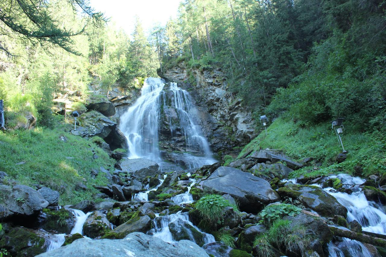 Maison Fosson Aparthotel Champoluc Bagian luar foto